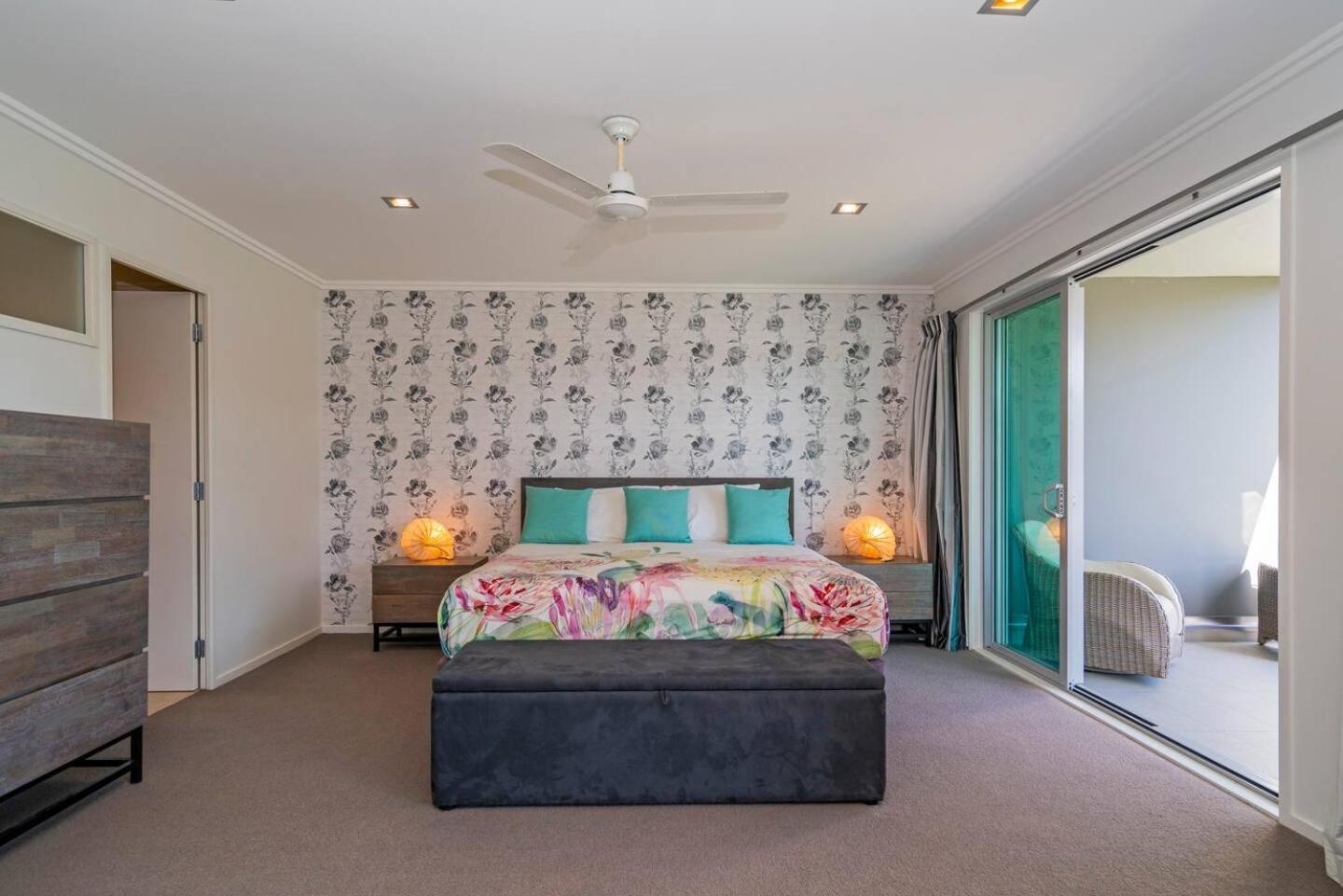 Marina Park Apartments Whitianga Exteriör bild