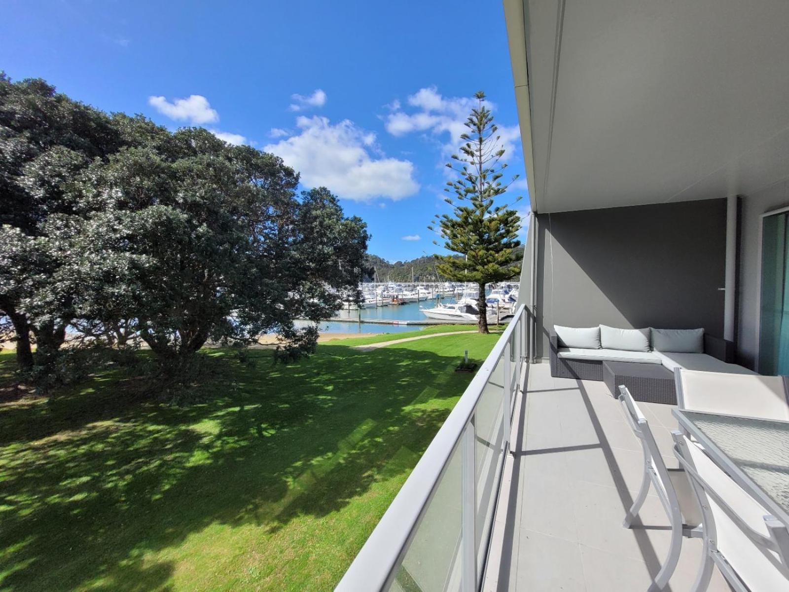 Marina Park Apartments Whitianga Exteriör bild