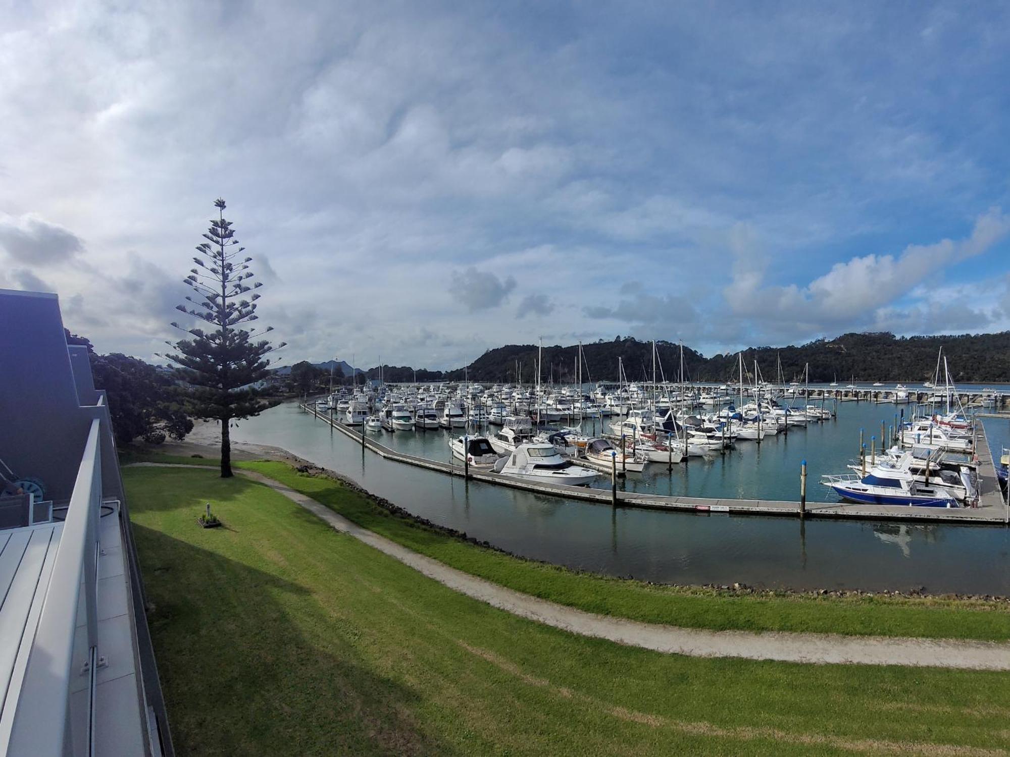 Marina Park Apartments Whitianga Exteriör bild