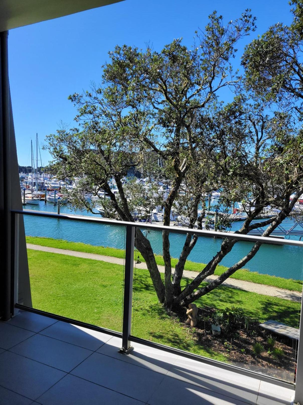 Marina Park Apartments Whitianga Exteriör bild