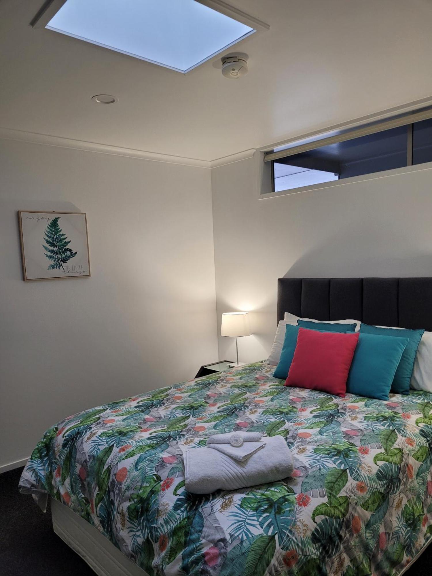 Marina Park Apartments Whitianga Exteriör bild